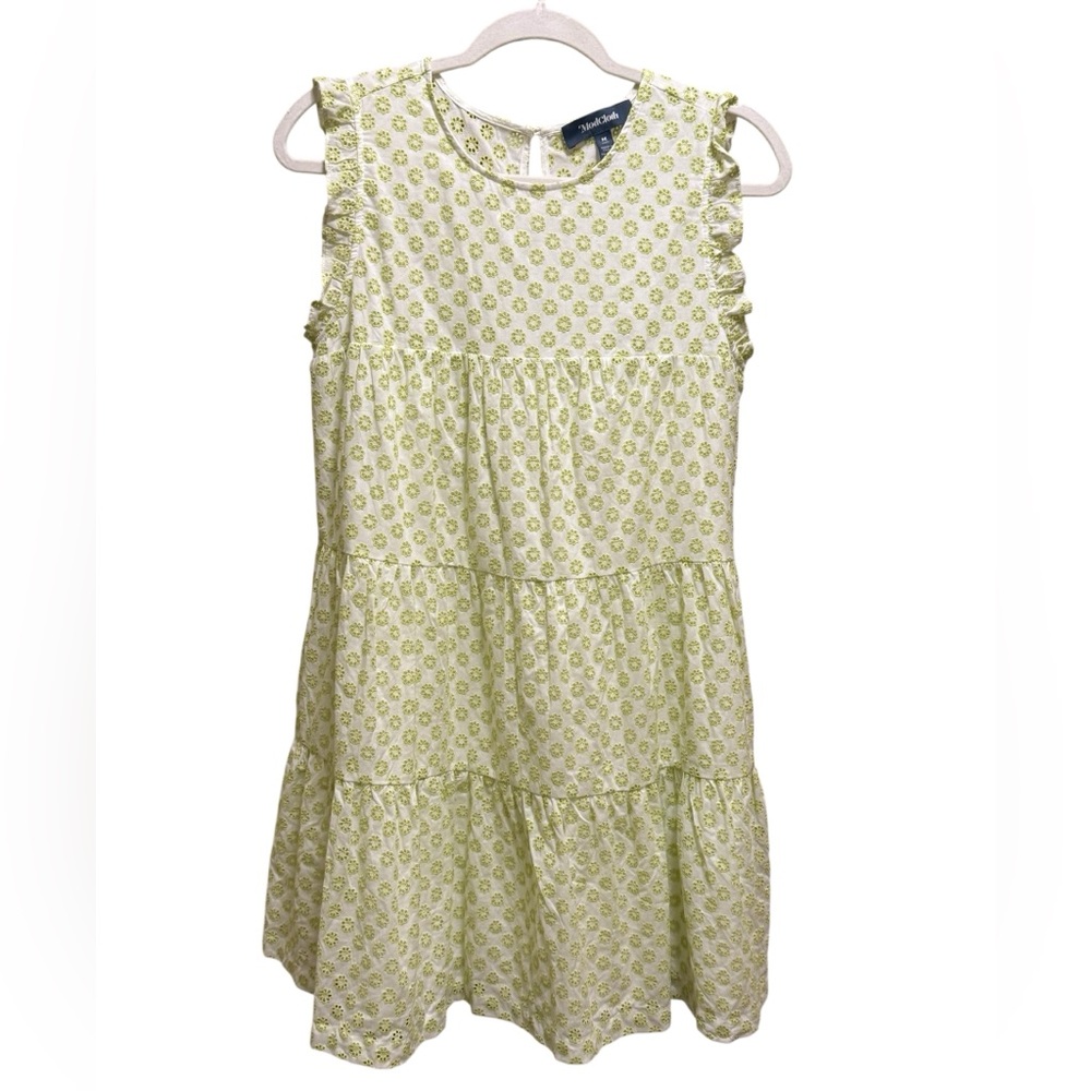 ModCloth Day Tripping Eyelet‎ Flower Fields Trapeze Dress Green White Sz M NEW